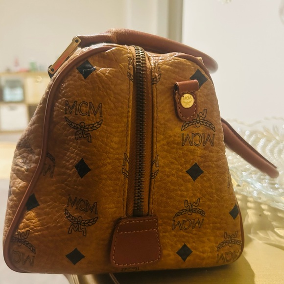 SOLD** FIRM PRICE Authentic MCM Boston bag - Picture 7 of 11